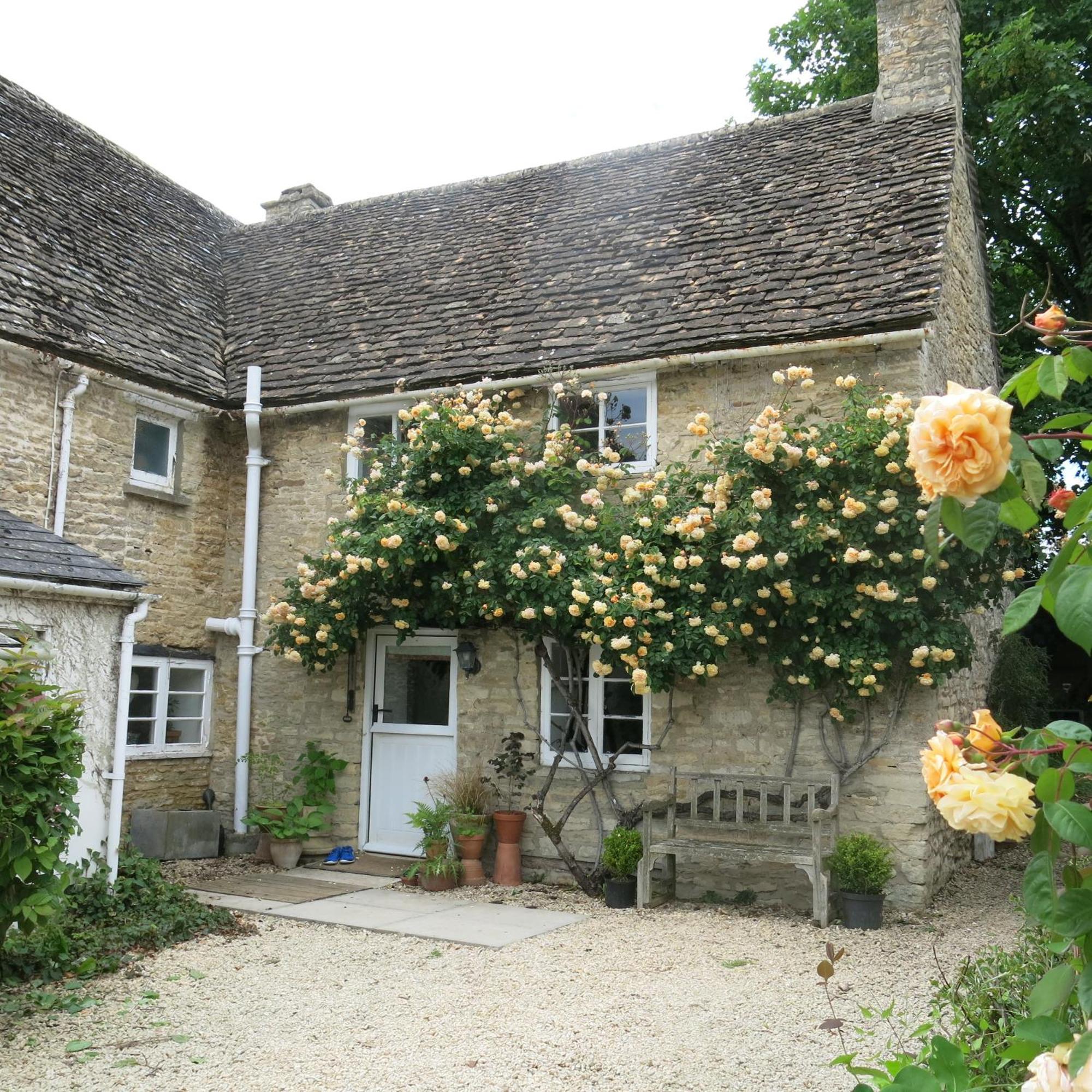 Characterful Cotswold Cottage Cirencester Exterior foto